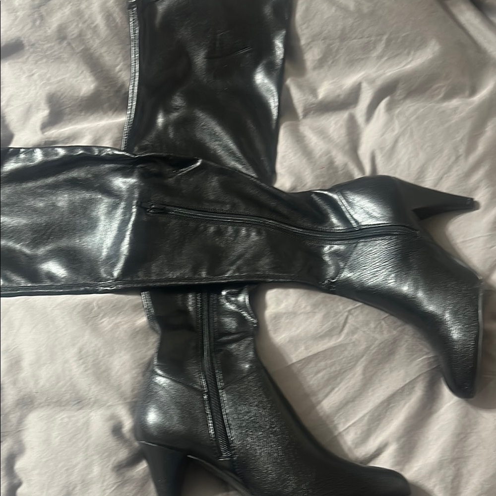Chinese Laundry over the knee heeled boots